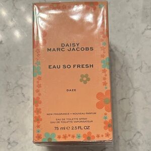 Marc Jacobs Daisy Eau So Fresh Daze in Orange Floral Box